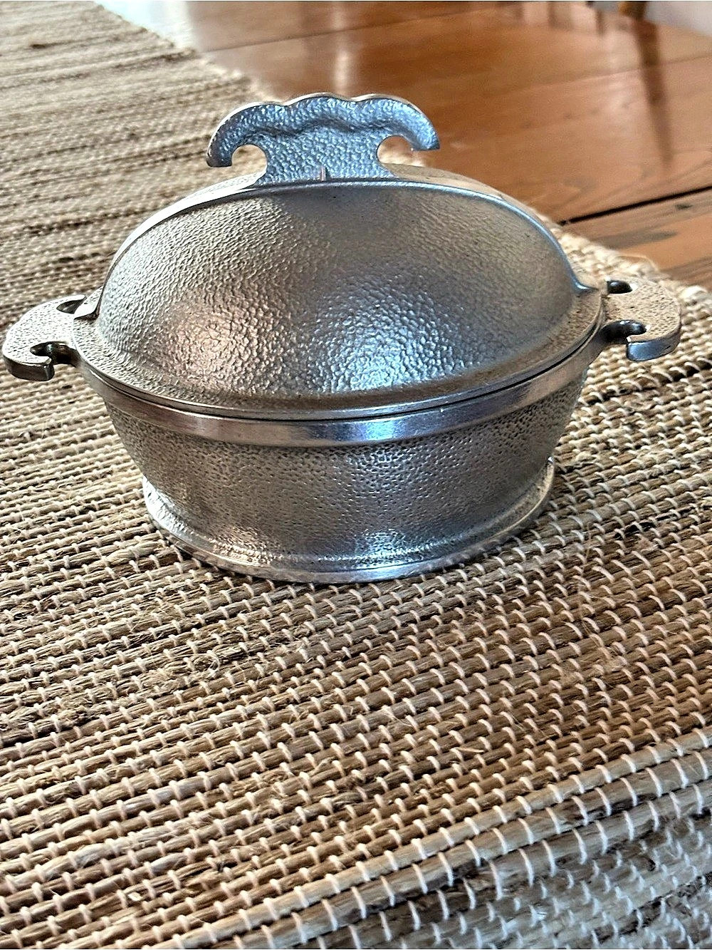 Guardian Service Covered Cookware Pot with Lid - 5 inches tall